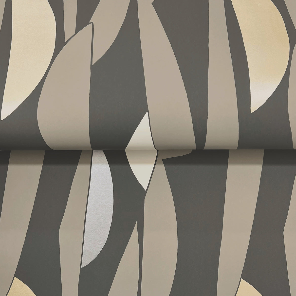 ZM2826-peel-and-stick-wallpaper-detail-closeup