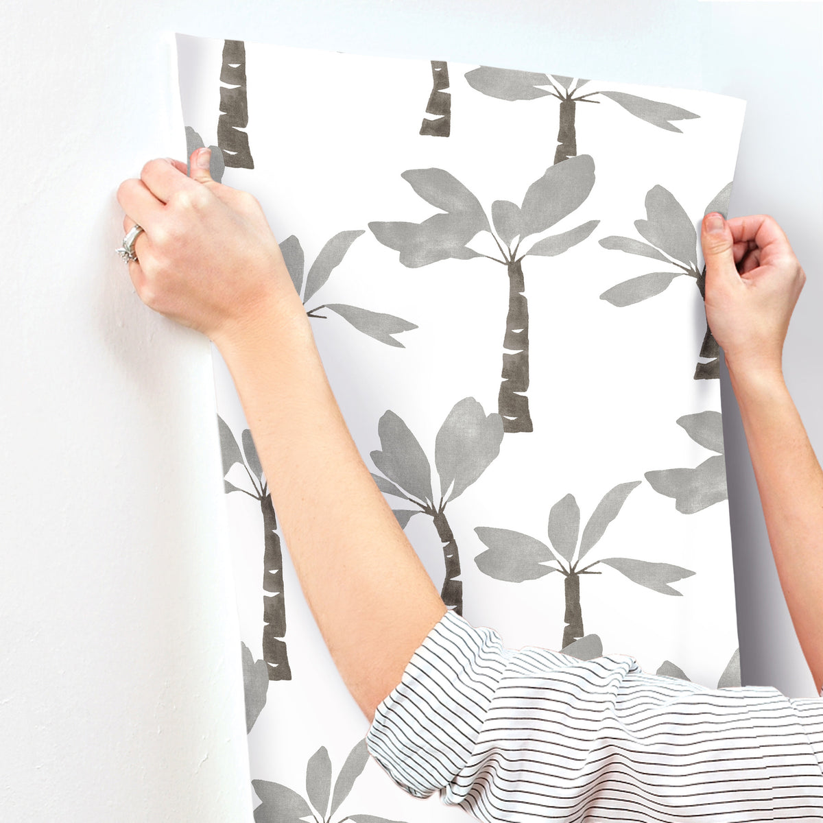 ZM2838-peel-and-stick-wallpaper-stick-application-step