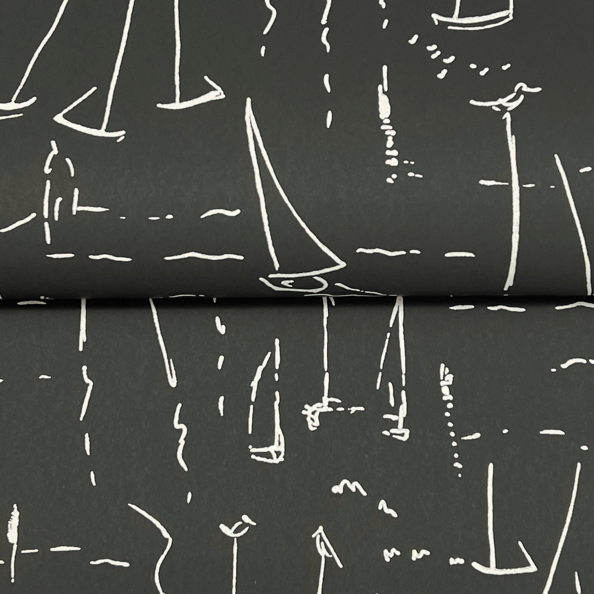ZM2842-peel-and-stick-wallpaper-detail-closeup
