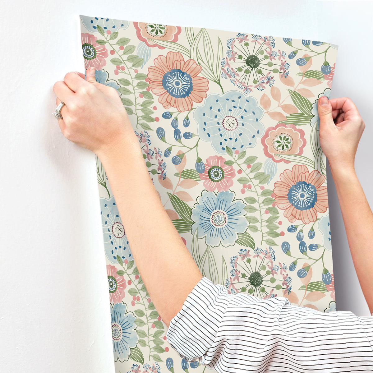 ZM2893-peel-and-stick-wallpaper-stick-application-step