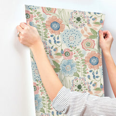 ZM2893-peel-and-stick-wallpaper-stick-application-step